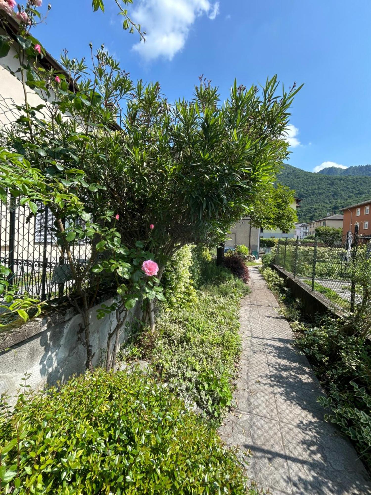 Acchiappasogni Holiday House Malgrate Exterior photo